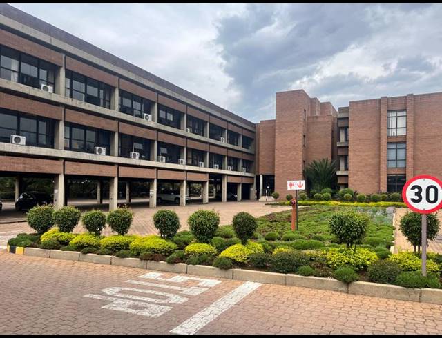 BUSINESS PROPERTY TO RENT IN ALRODE